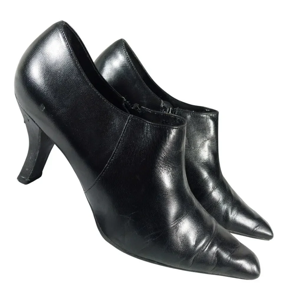 MICHELLE D.! BLACK GENUINE LEATHER POINTY TOE, RECTANGLE HEEL BOOTIES, HEELS! 5M